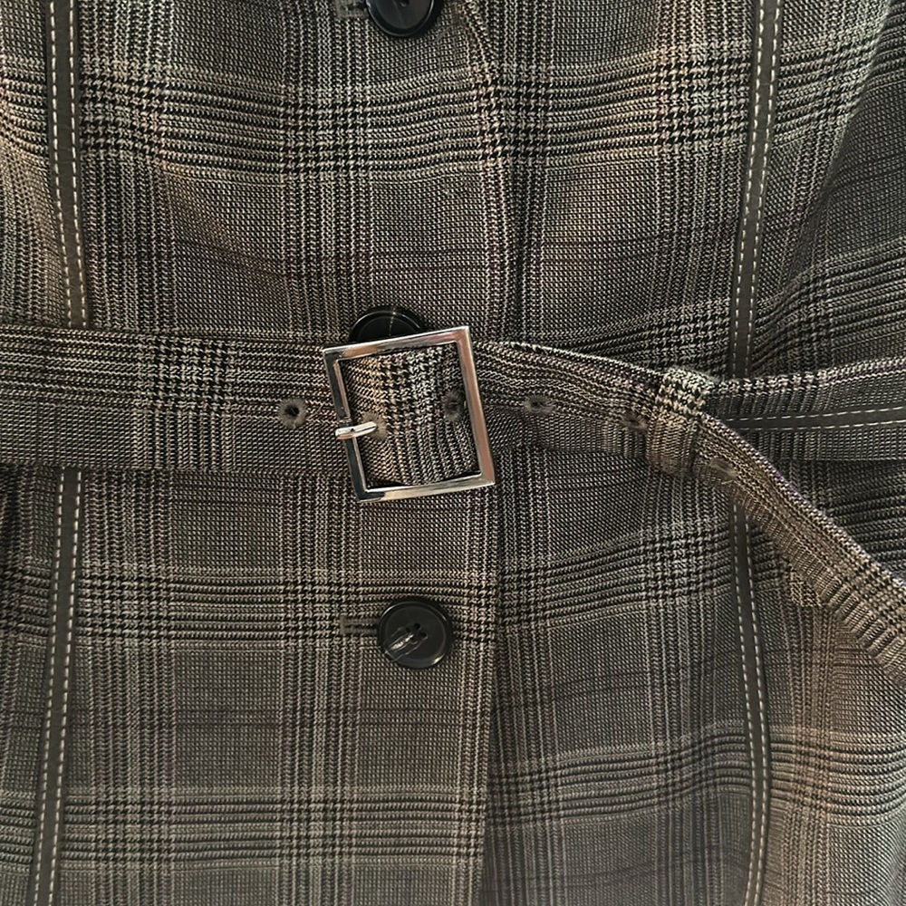Beautiful Brown Plaid Women's Blazer/ pant suit set with removable belt - Picture 8 of 12